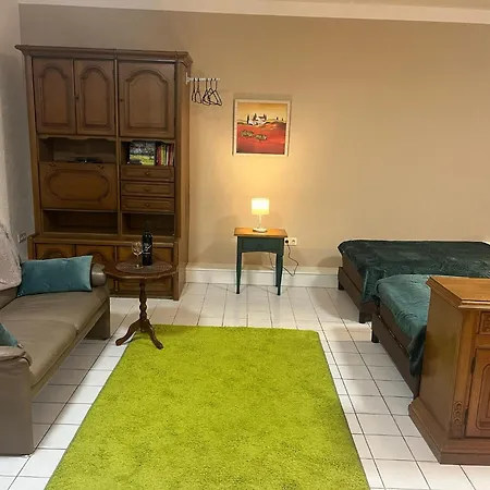 Gemuetliches Mit Besonderem Flair Оффенбах